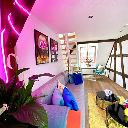 Apartmán Fachwerkzeit - Altstadt, Wlan, Klima, Parkplatz, Balkon, 2-4 Pers *