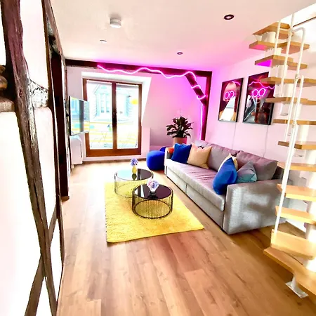 Fachwerkzeit - Altstadt, Wlan, Klima, Parkplatz, Balkon, 2-4 Pers Apartmán Limburg an der Lahn
