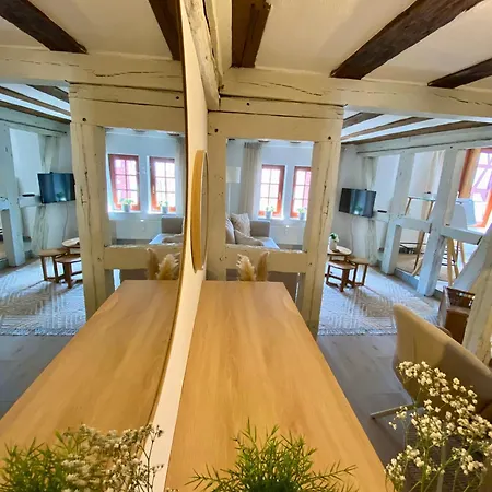 Fachwerkzeit - Altstadt, Wlan, Klima, Parkplatz, Balkon, 2-4 Pers * Limburg an der Lahn